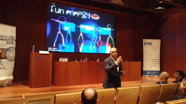 Conferencia Anual Red-OTRI 2015 CHj0aWAW8AAPV4E